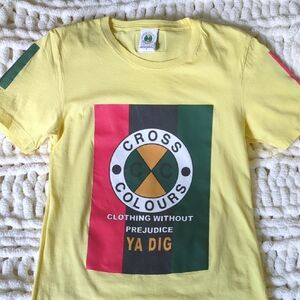Classic 90s Cross Colours T Shirt Size Small/Fits Medium